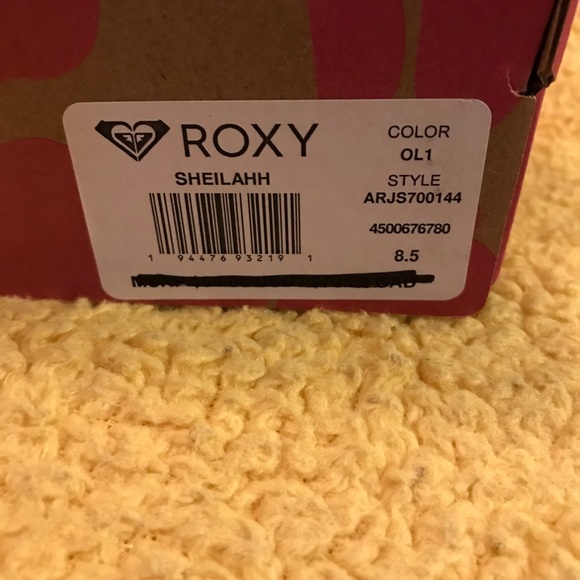 Roxy olive green tie-dyed women’s tennis shoes, size 8.5. - Picture 5 of 5